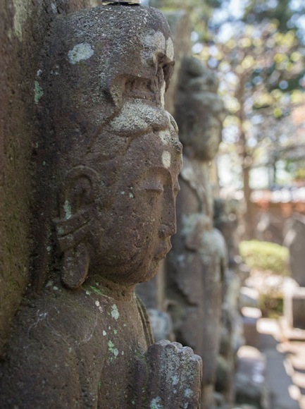 Engaku-ji Temple Kamakura 11 Statue