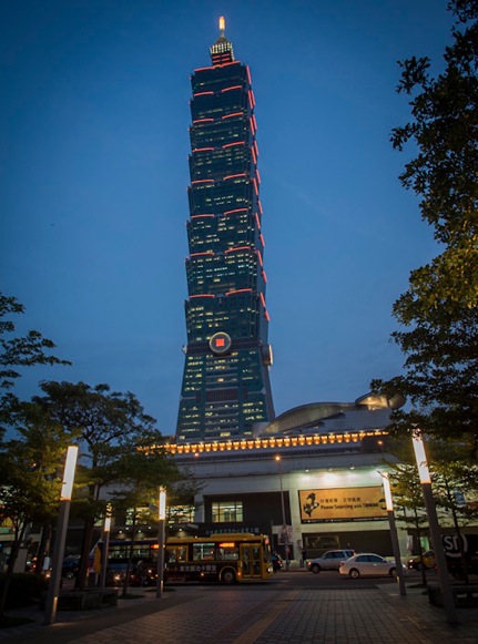 Taipei 101 at night 1