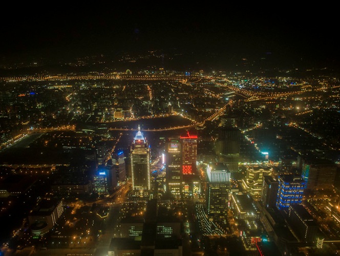 Taipei 101 at night 3