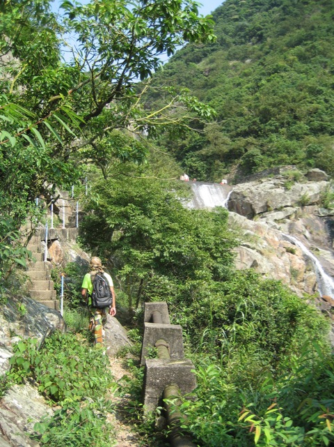 Man Cheung Po infinity pool Tai O Lantau 1