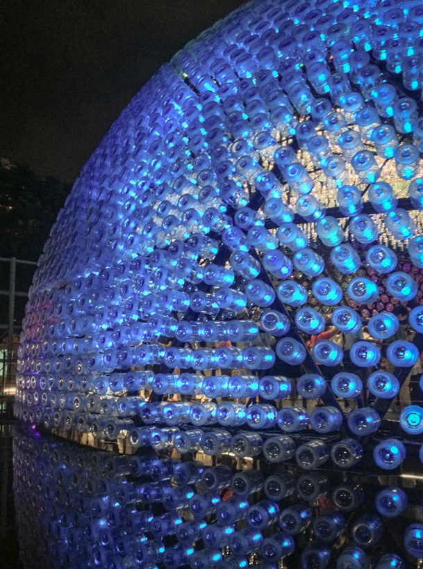 Rising Moon sculpture Lantern Festival Hong Kong 2013 1