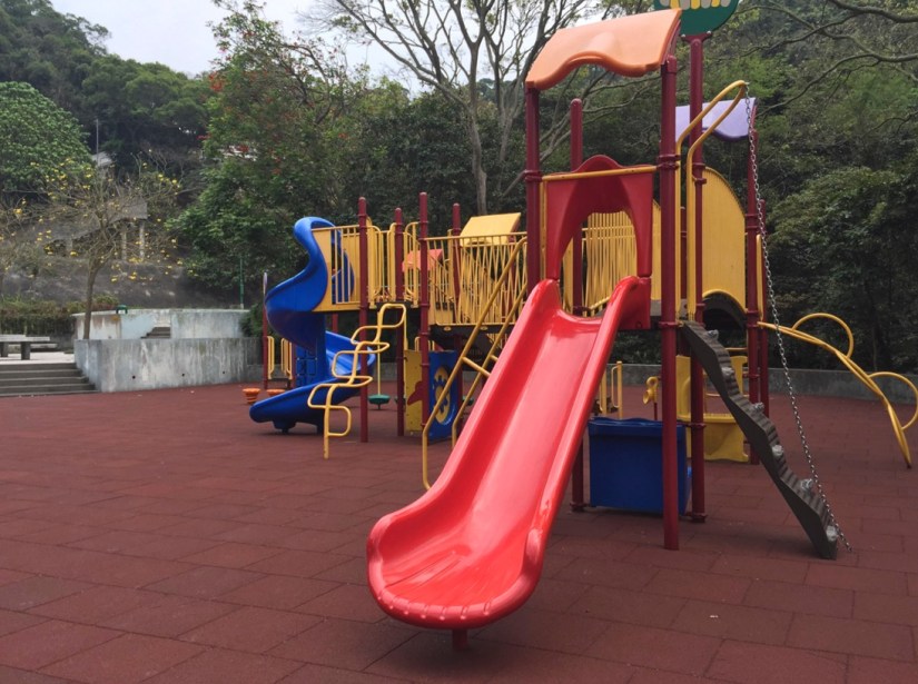 Chung Hom Kok Beach April 2016-10