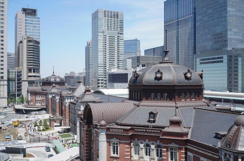 Tokyo Station from Kitte May 2016-2
